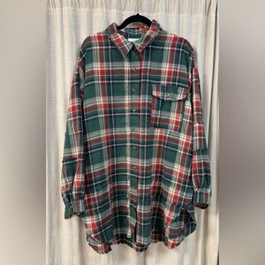 Easel Women’s Plus Size Slouch Fit Flannel